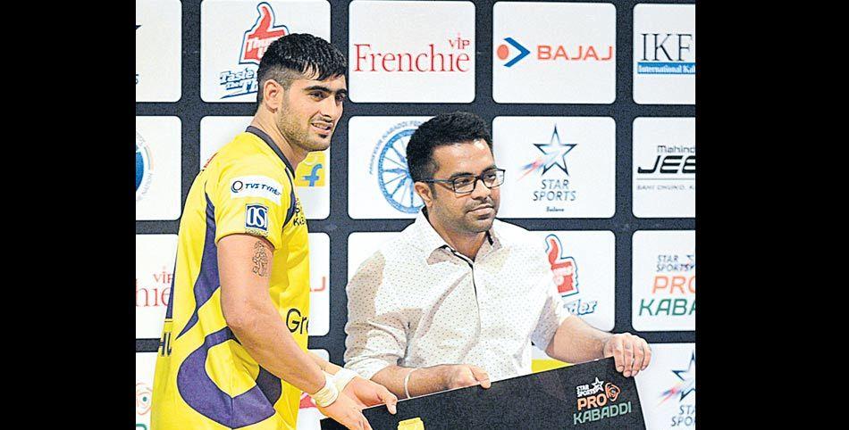 Allu Arjun @ Pro Kabaddi League Photos