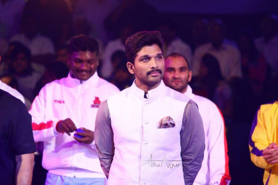 Allu Arjun @ Pro Kabaddi League Photos