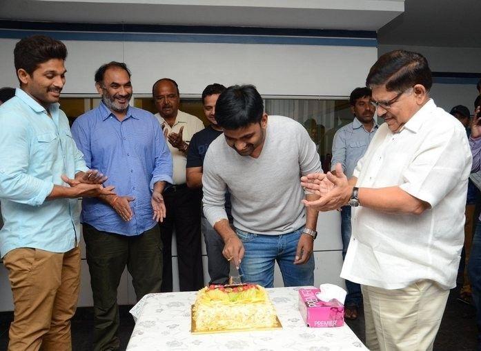Allu Arjun at Maruthi Birthday Celebrations