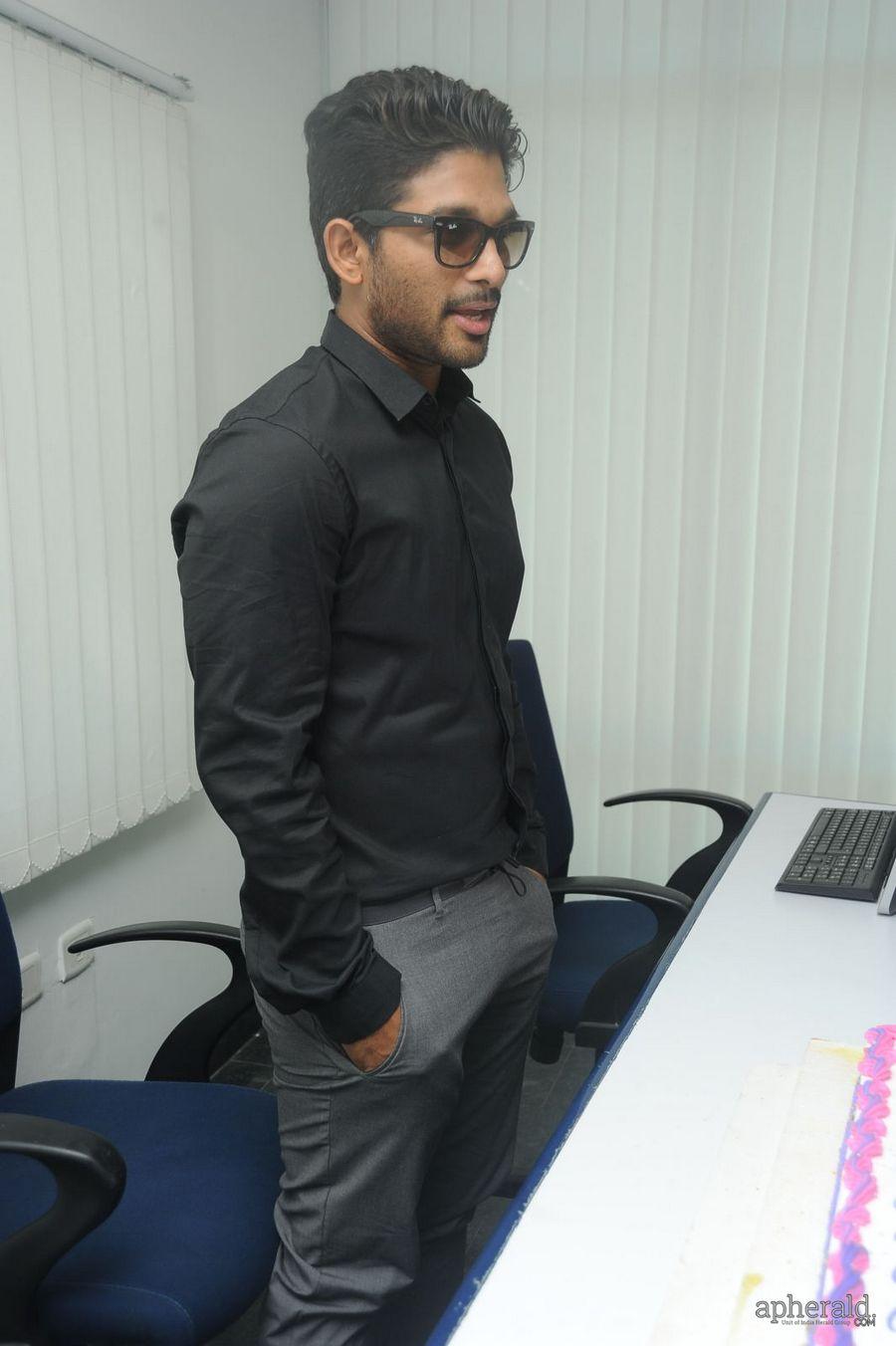 Allu Arjun Birthday Celebrations Photos