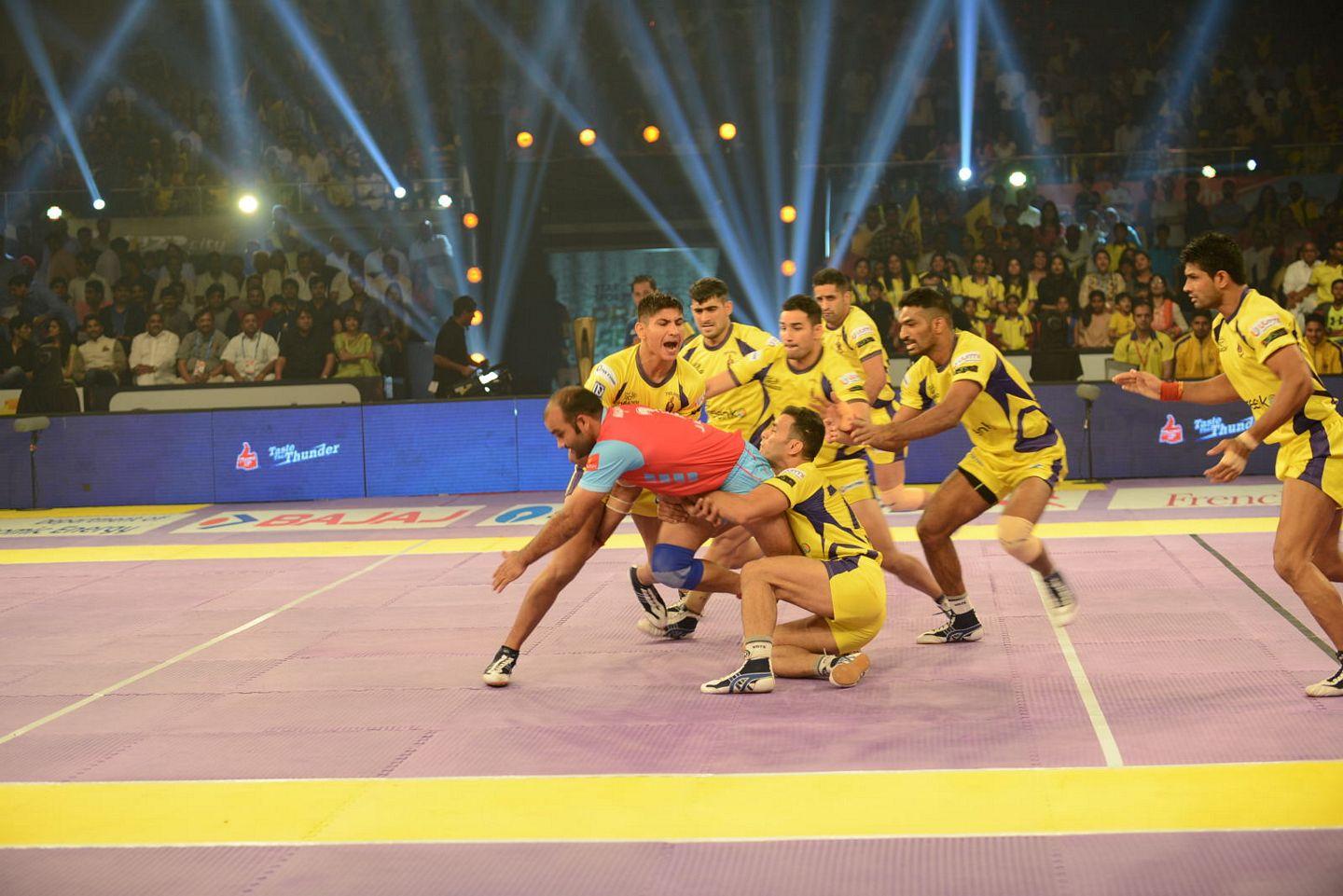 Allu Arjun Family at PRO Kabaddi League Match Photos