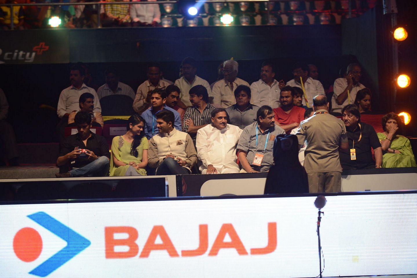 Allu Arjun Family at PRO Kabaddi League Match Photos