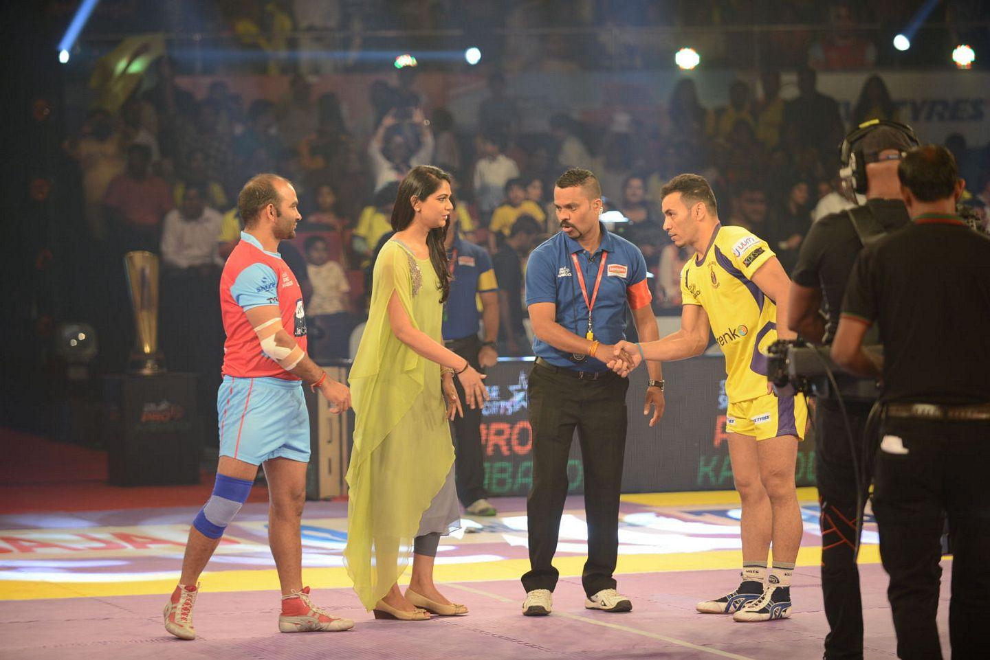Allu Arjun Family at PRO Kabaddi League Match Photos