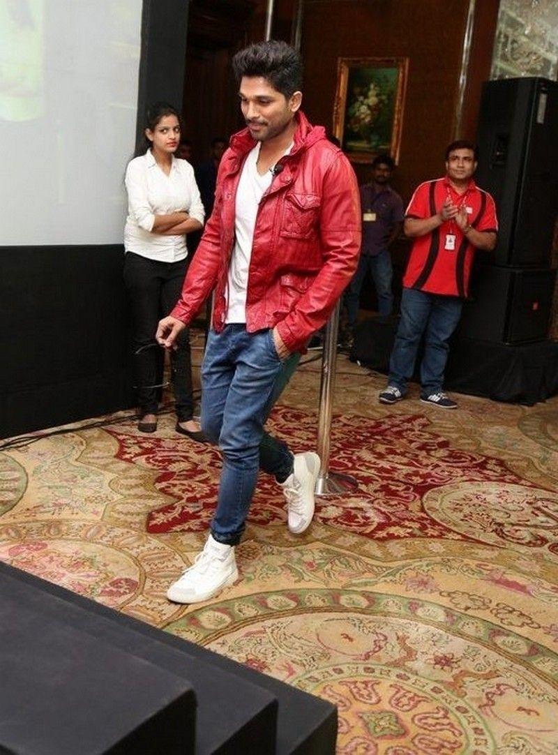 Allu Arjun launches Hero Motocorp Bike Photos