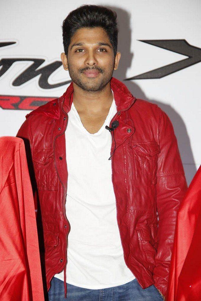 Allu Arjun launches Hero Motocorp Bike Photos