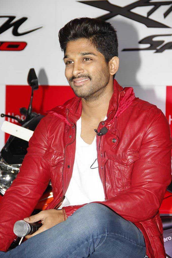 Allu Arjun launches Hero Motocorp Bike Photos