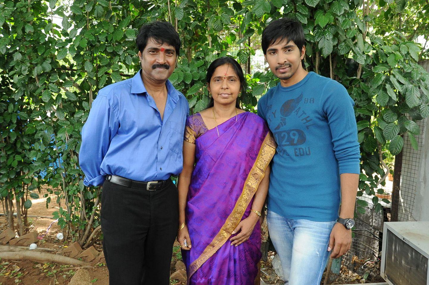 Avanthika Movie Opening Stills