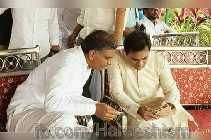 Ayutha Chandi Maha Yagam begins at KCRs farmhouse 