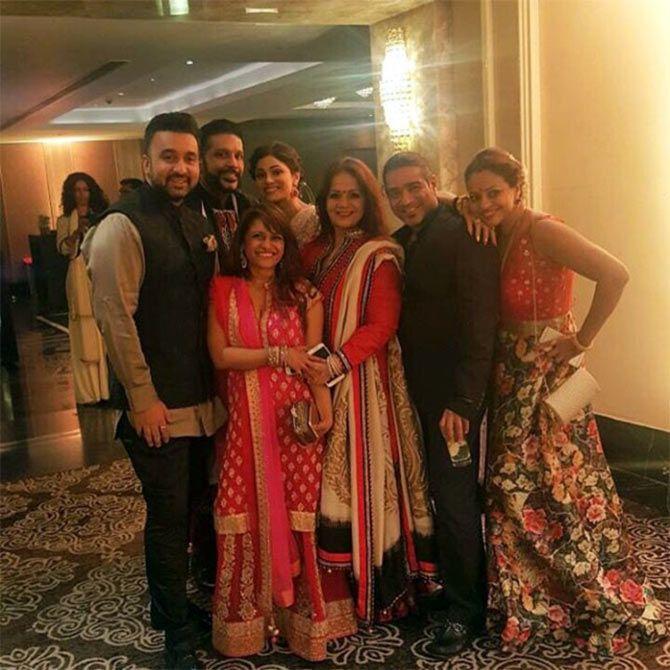 bipasha basu and karan singh wedding photos