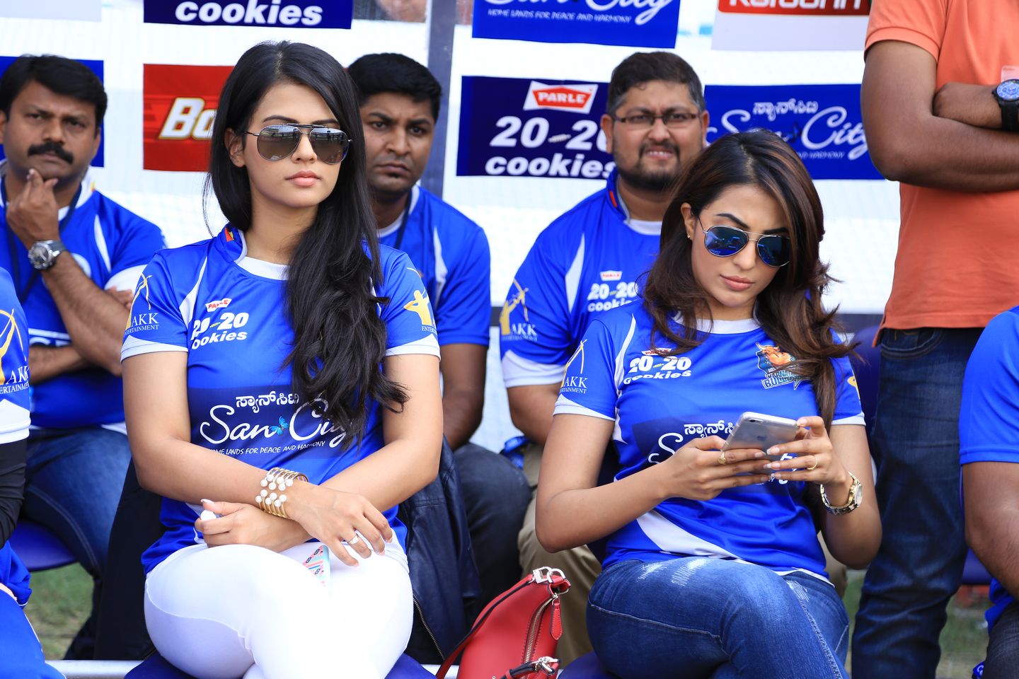 CCL6 Semi Final Karnataka Bulldozers vs Bengal Tigers Match Photos