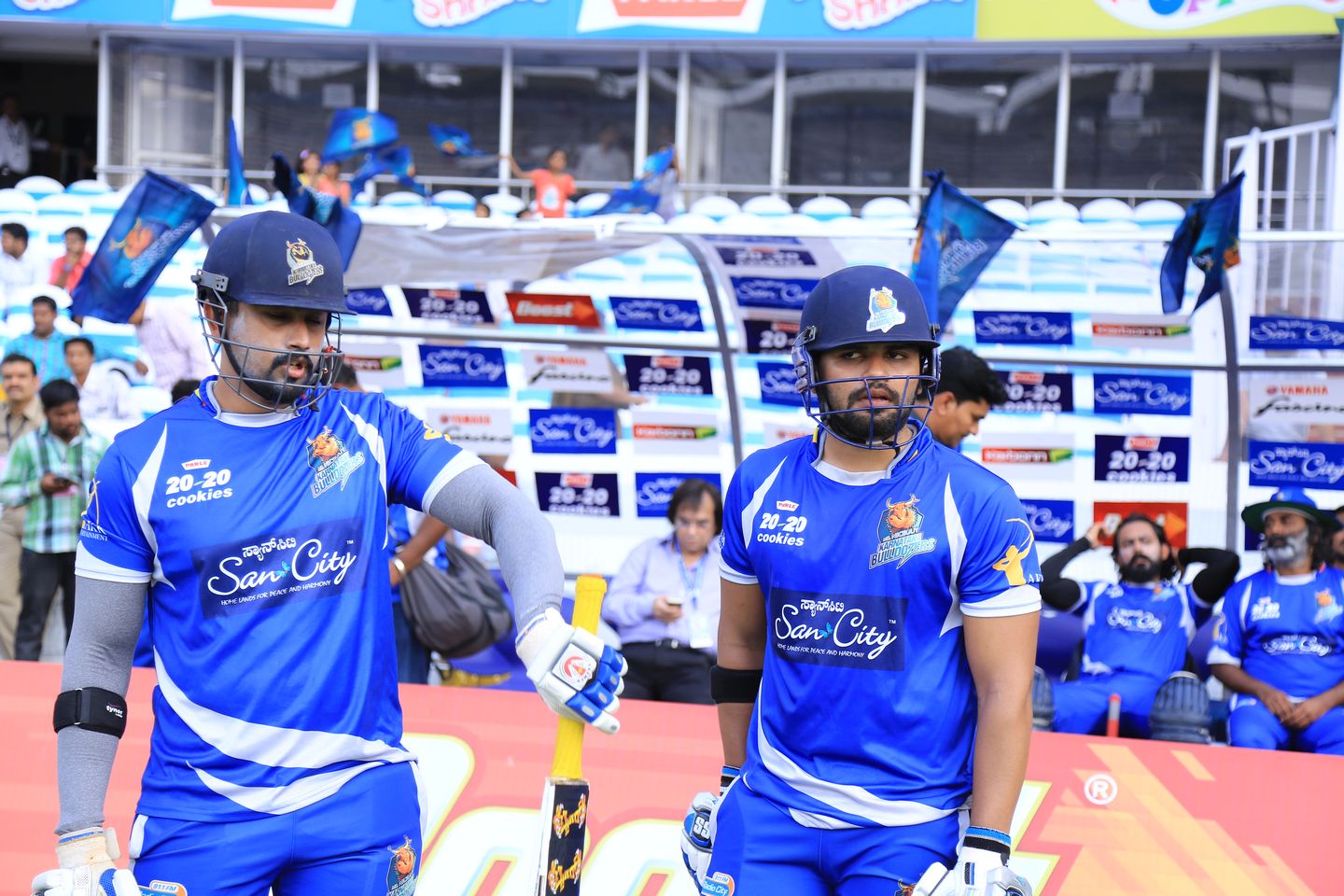 CCL6 Semi Final Karnataka Bulldozers vs Bengal Tigers Match Photos