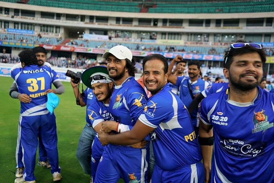 CCL6 Semi Final Karnataka Bulldozers vs Bengal Tigers Match Photos