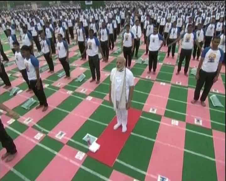 celebrities at international yoga day