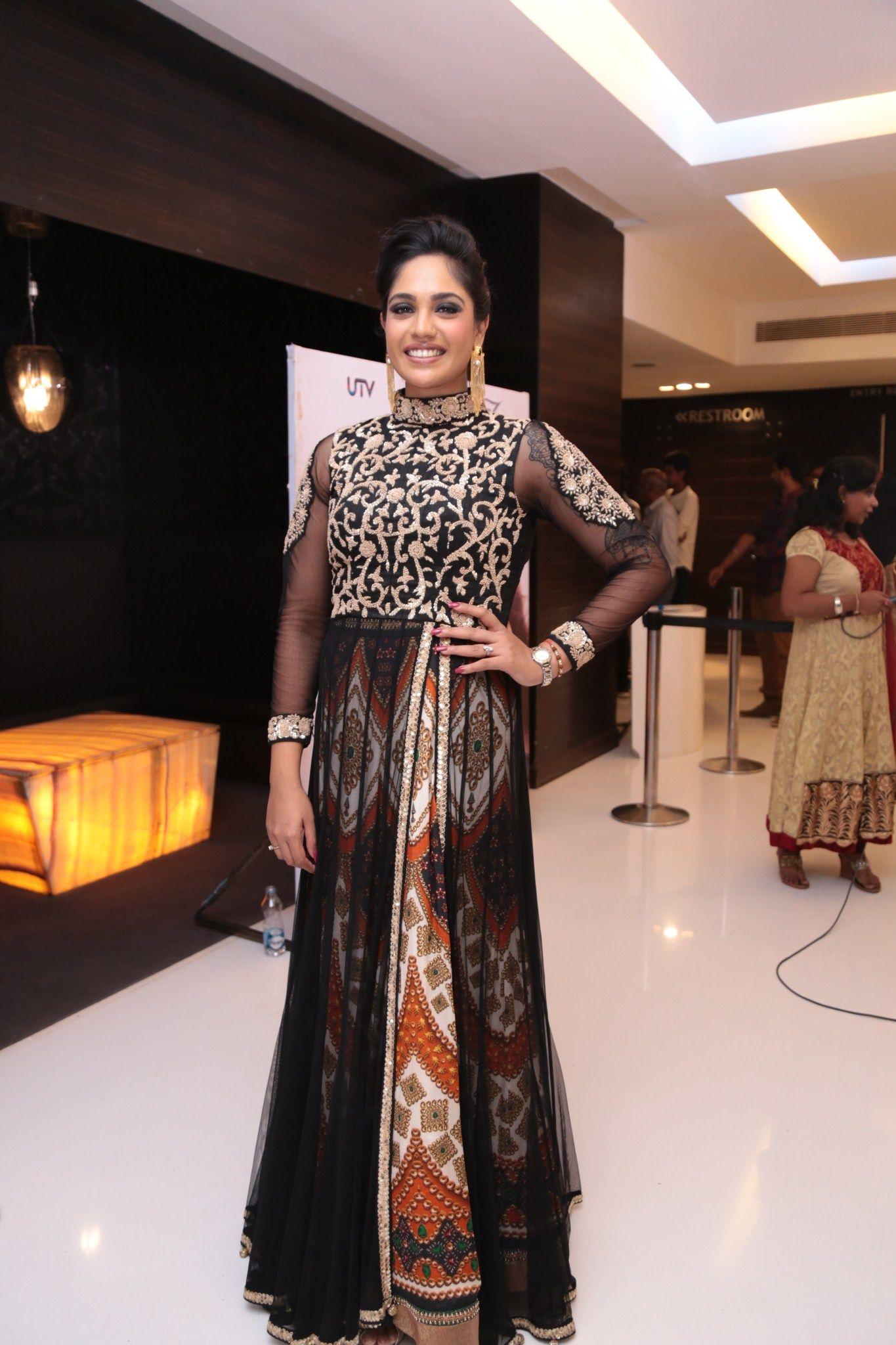 Celebrities at Irudhi Suttru Premiere Pics