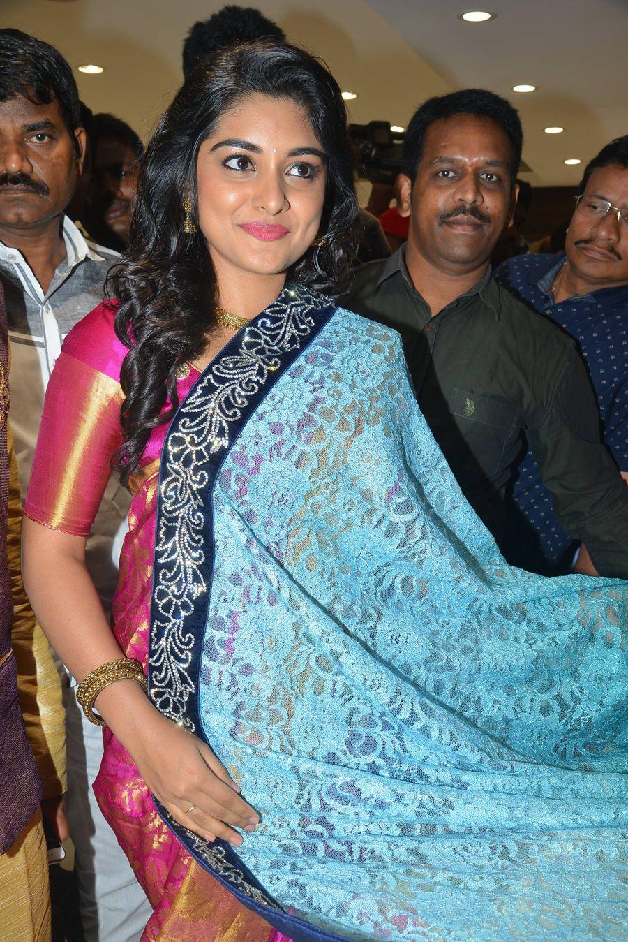 Celebrities at Launch of Kalamandir 25th Store Photos