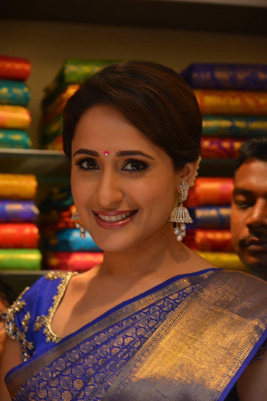 Celebrities at Launch of Kalamandir 25th Store Photos