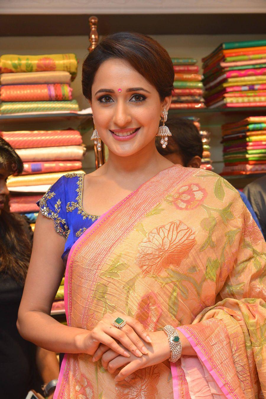Celebrities at Launch of Kalamandir 25th Store Photos