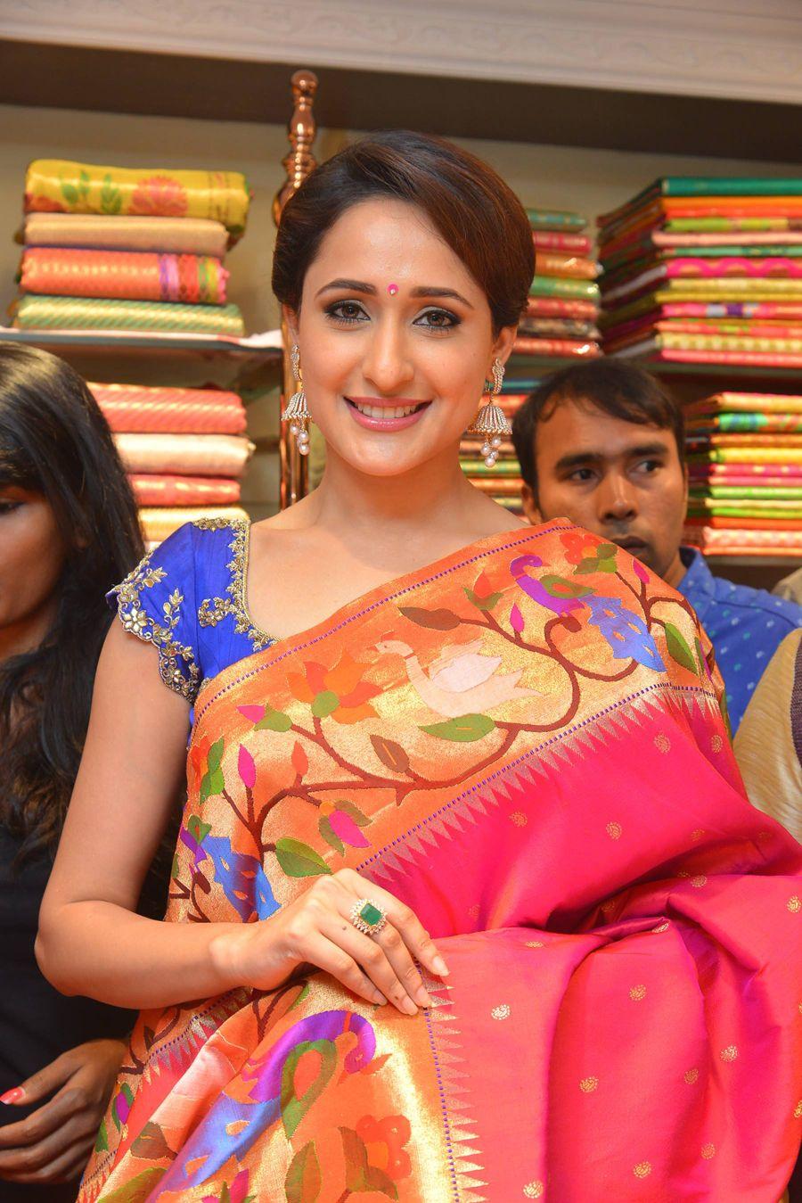 Celebrities at Launch of Kalamandir 25th Store Photos