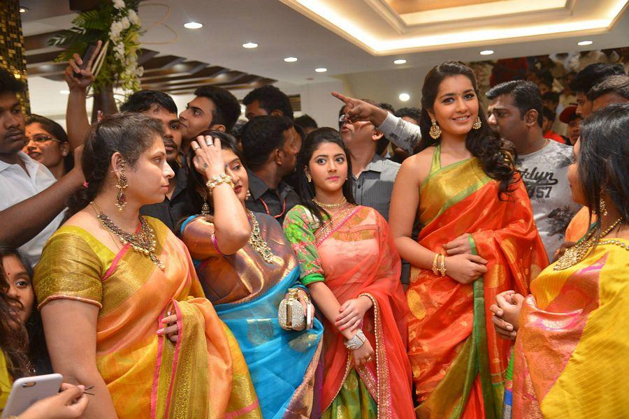Celebrities at Launch of Kalamandir 25th Store Photos