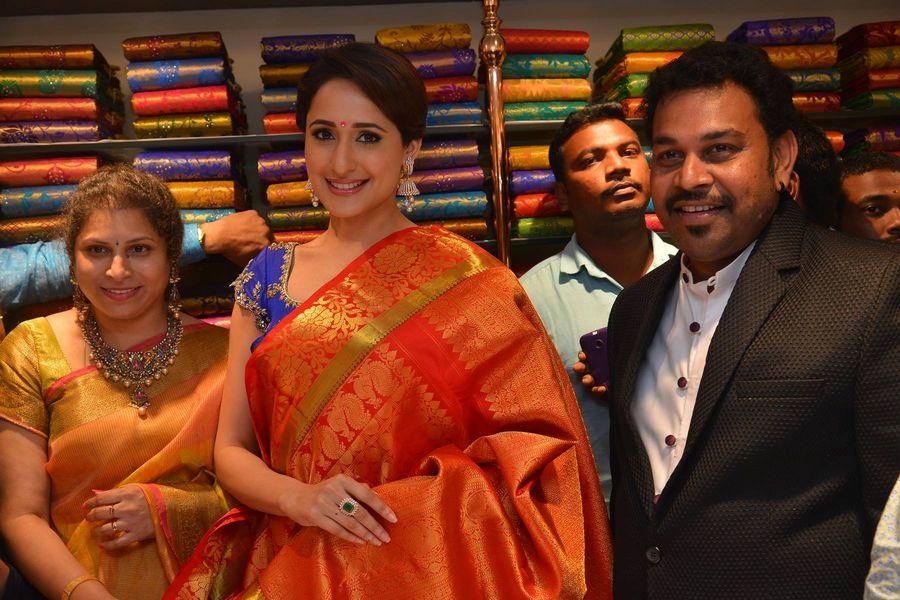 Celebrities at Launch of Kalamandir 25th Store Photos