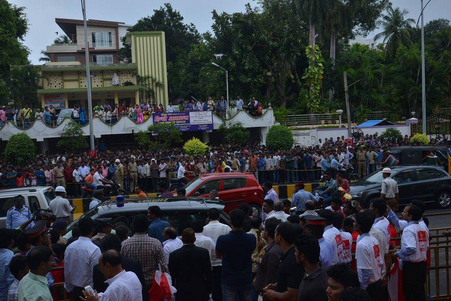 Celebrities at Launch of Kalamandir 25th Store Photos