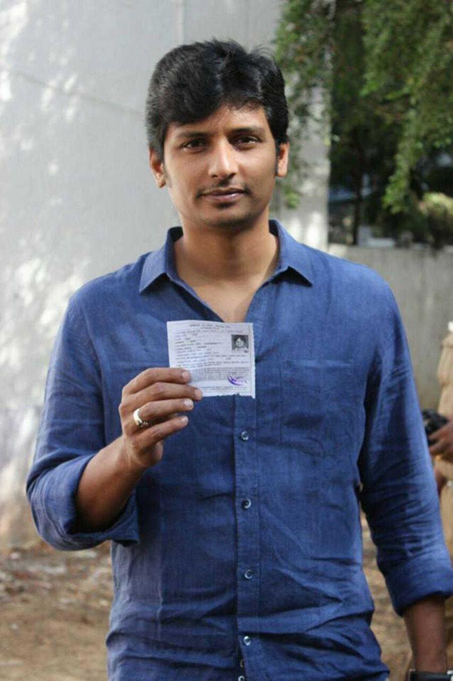 Celebrities Cast their Vote in Tamil Nadu Elections 2016 Photos