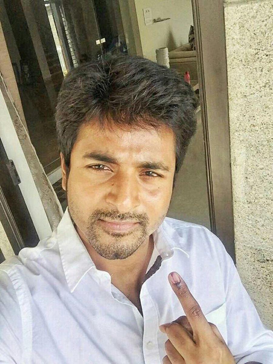 Celebrities Cast their Vote in Tamil Nadu Elections 2016 Photos