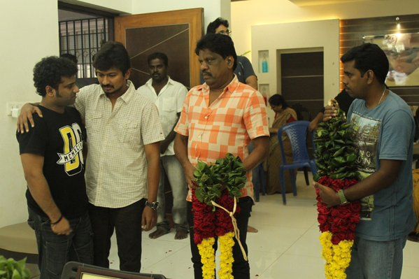 Celebrities Paid homage to DSP father Photos