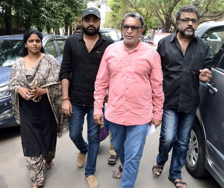 Celebrities pay homage to Actor Kumarimuthu Photos