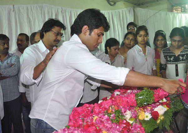 Celebrities Pay Homage to Edida Nageswara Rao Photos