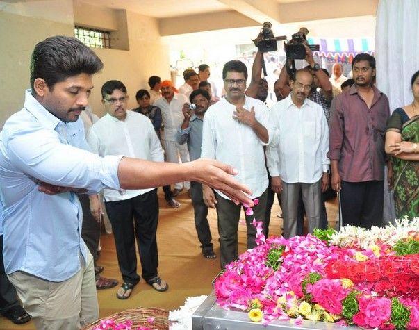 Celebrities Pay Homage to Edida Nageswara Rao Photos