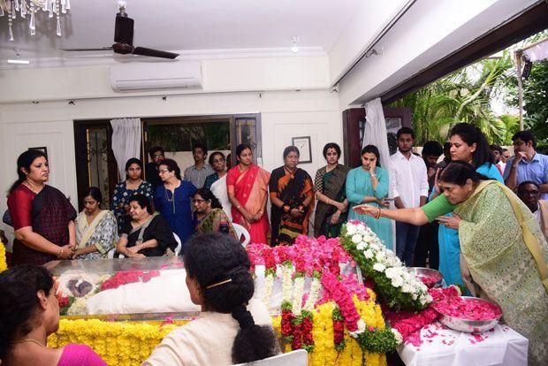 Celebrities Pay Homage To Nandamuri Harikrishna Pictures