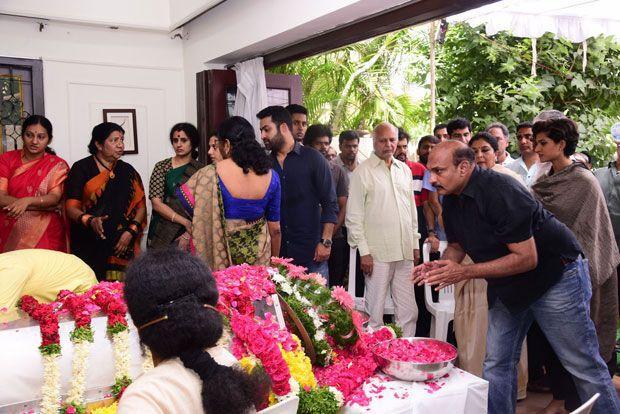 Celebrities Pay Homage To Nandamuri Harikrishna Pictures