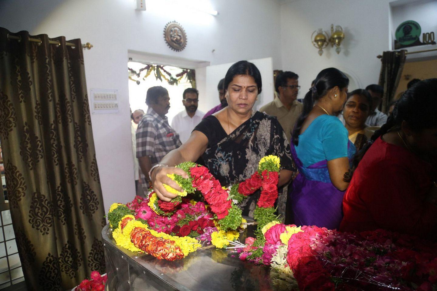 Celebrities Paying Homage To Mada Venkateswara Rao Photos