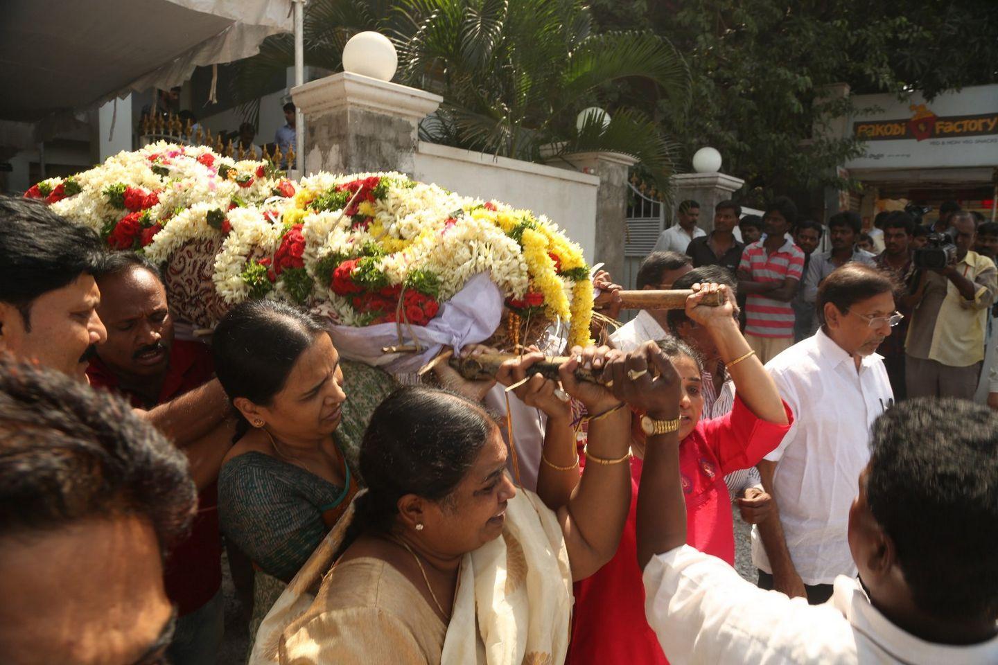 Celebrities Paying Homage To Mada Venkateswara Rao Photos