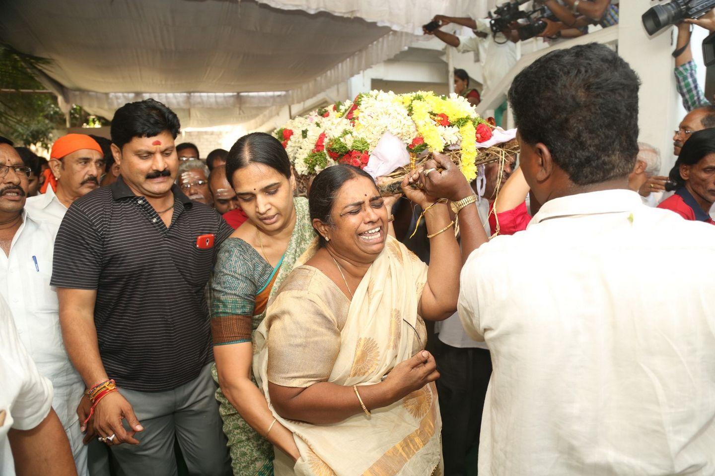 Celebrities Paying Homage To Mada Venkateswara Rao Photos