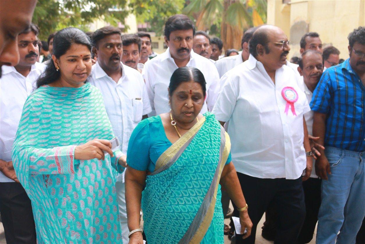 Celebrities Vote in Tamil Nadu Elections 2016 Photos