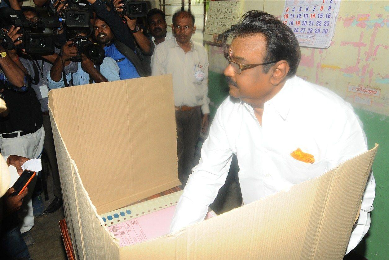 Celebrities Vote in Tamil Nadu Elections 2016 Photos