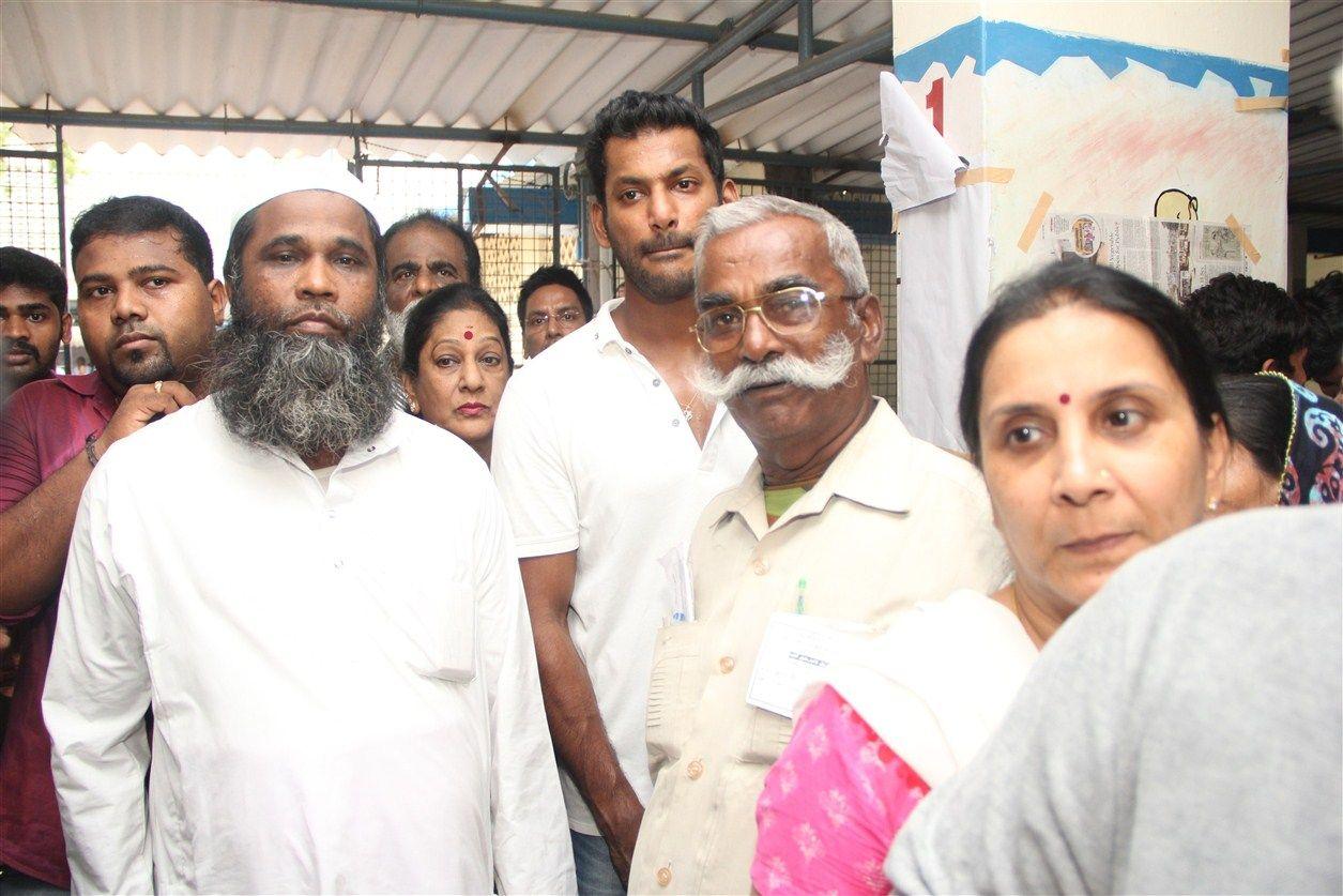 Celebrities Vote in Tamil Nadu Elections 2016 Photos