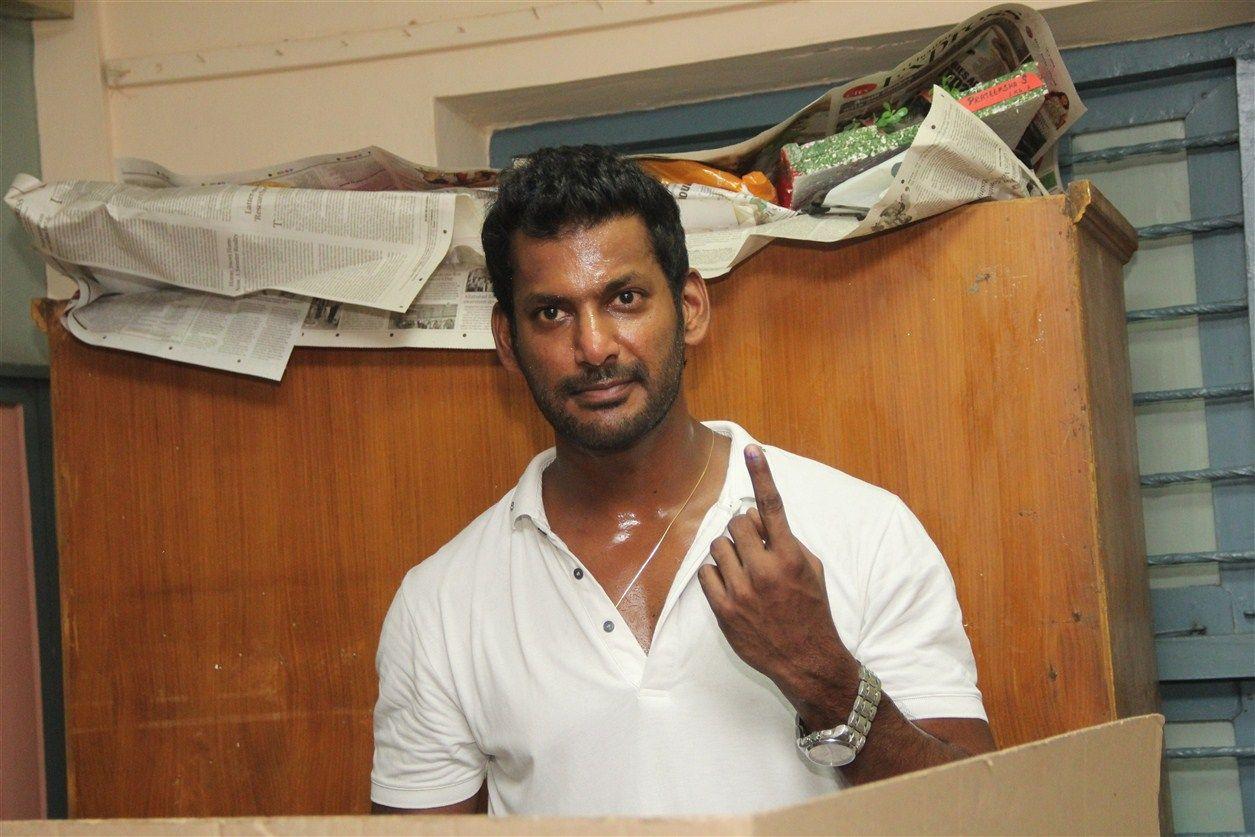 Celebrities Vote in Tamil Nadu Elections 2016 Photos