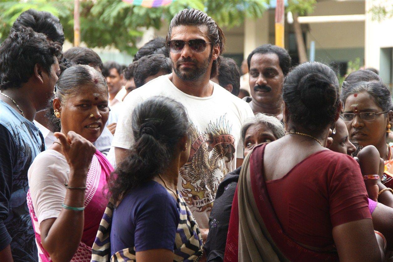 Celebrities Vote in Tamil Nadu Elections 2016 Photos