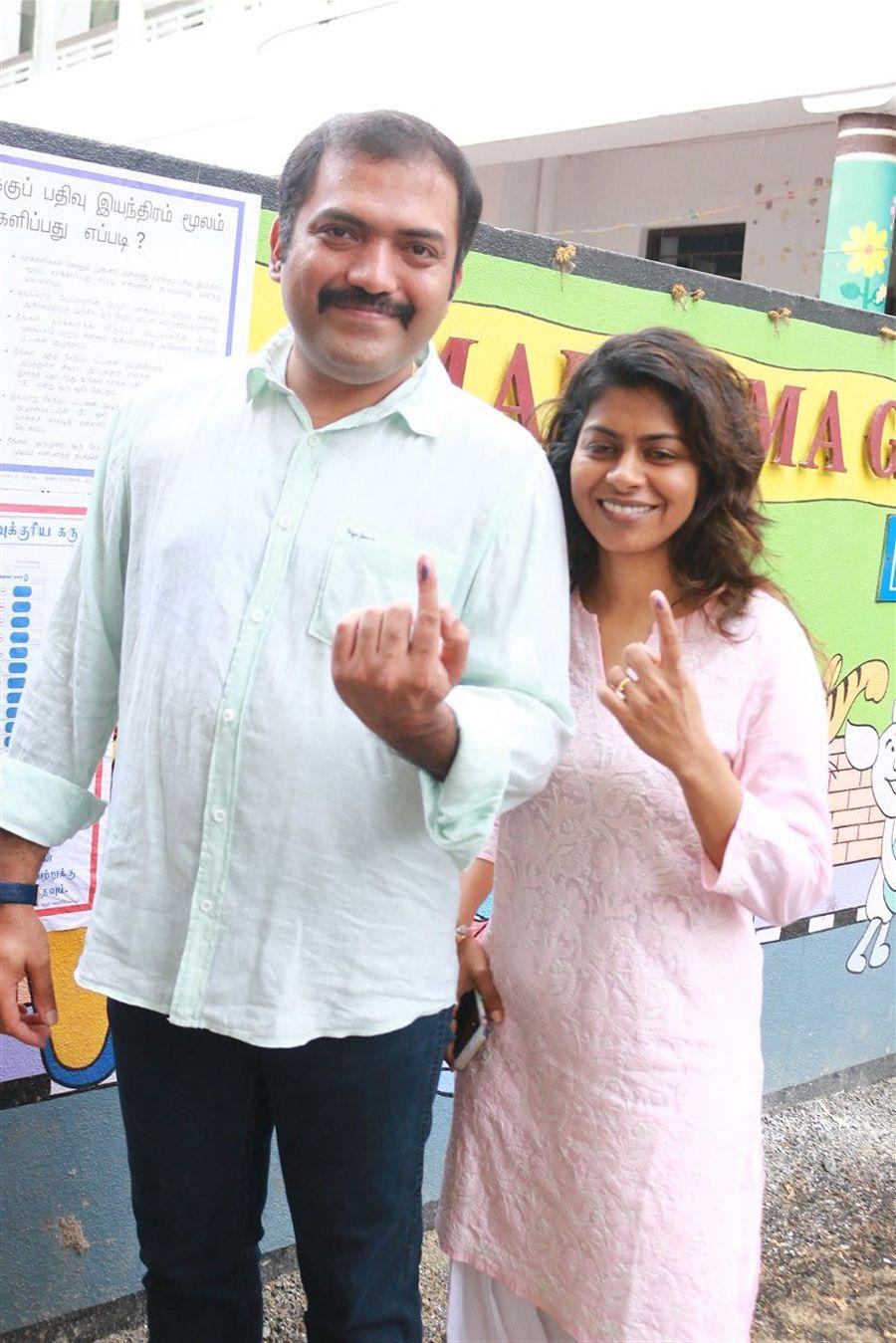 Celebrities Vote in Tamil Nadu Elections 2016 Photos