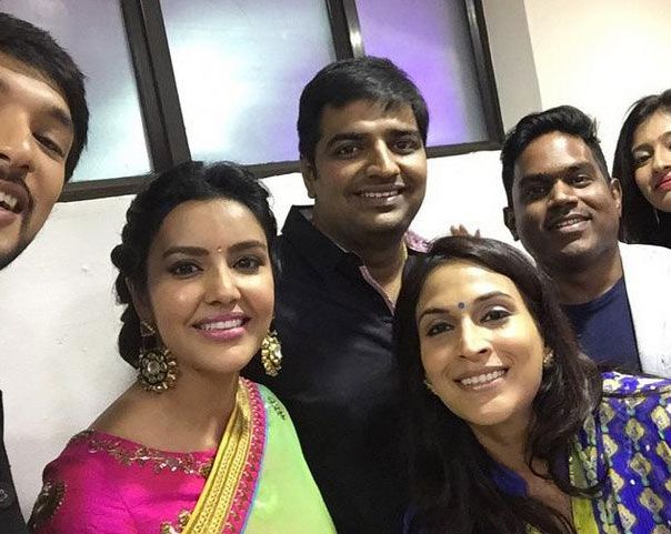 Celebs At 9th Vijay Awards 2015 Photos