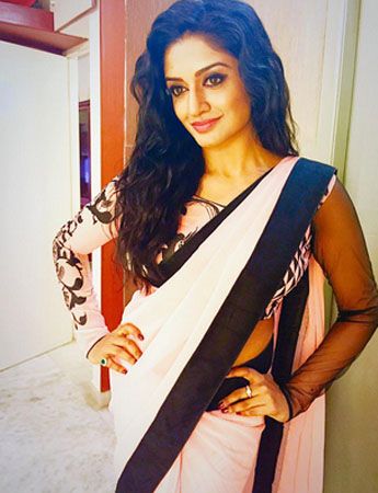 Celebs At 9th Vijay Awards 2015 Photos