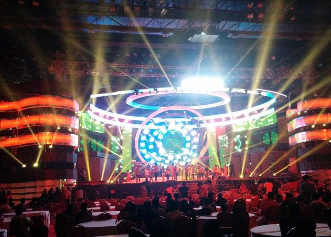 Celebs At 9th Vijay Awards 2015 Photos