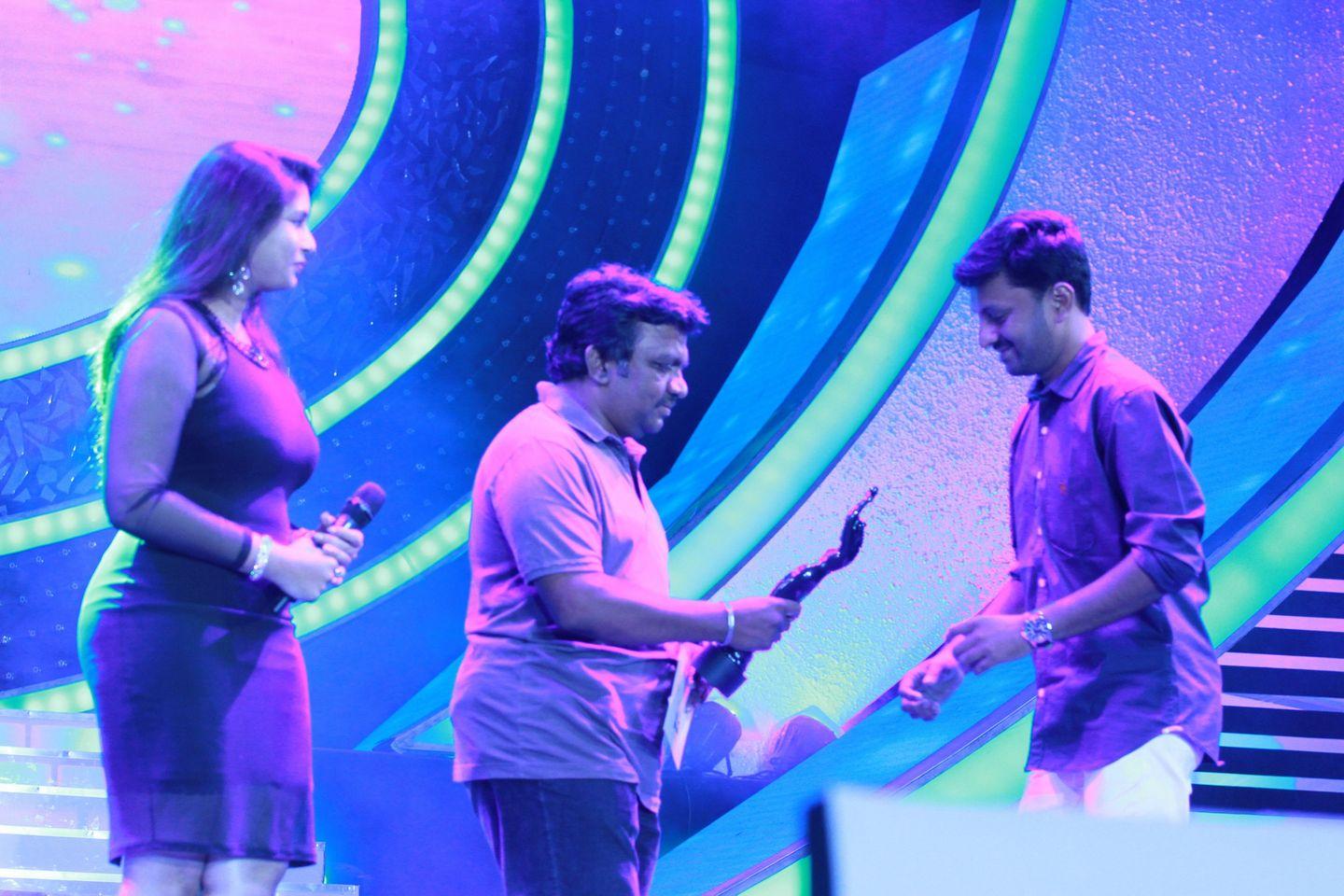 Celebs At Britannia Filmfare Awards South Pics