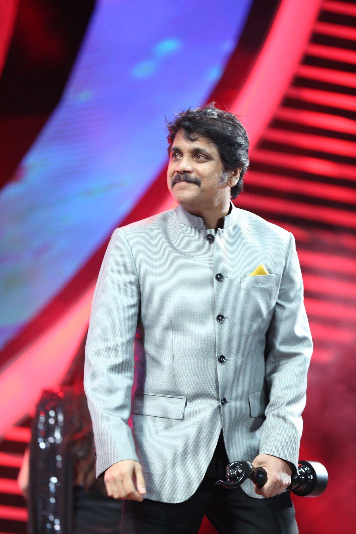 Celebs At Britannia Filmfare Awards South Pics