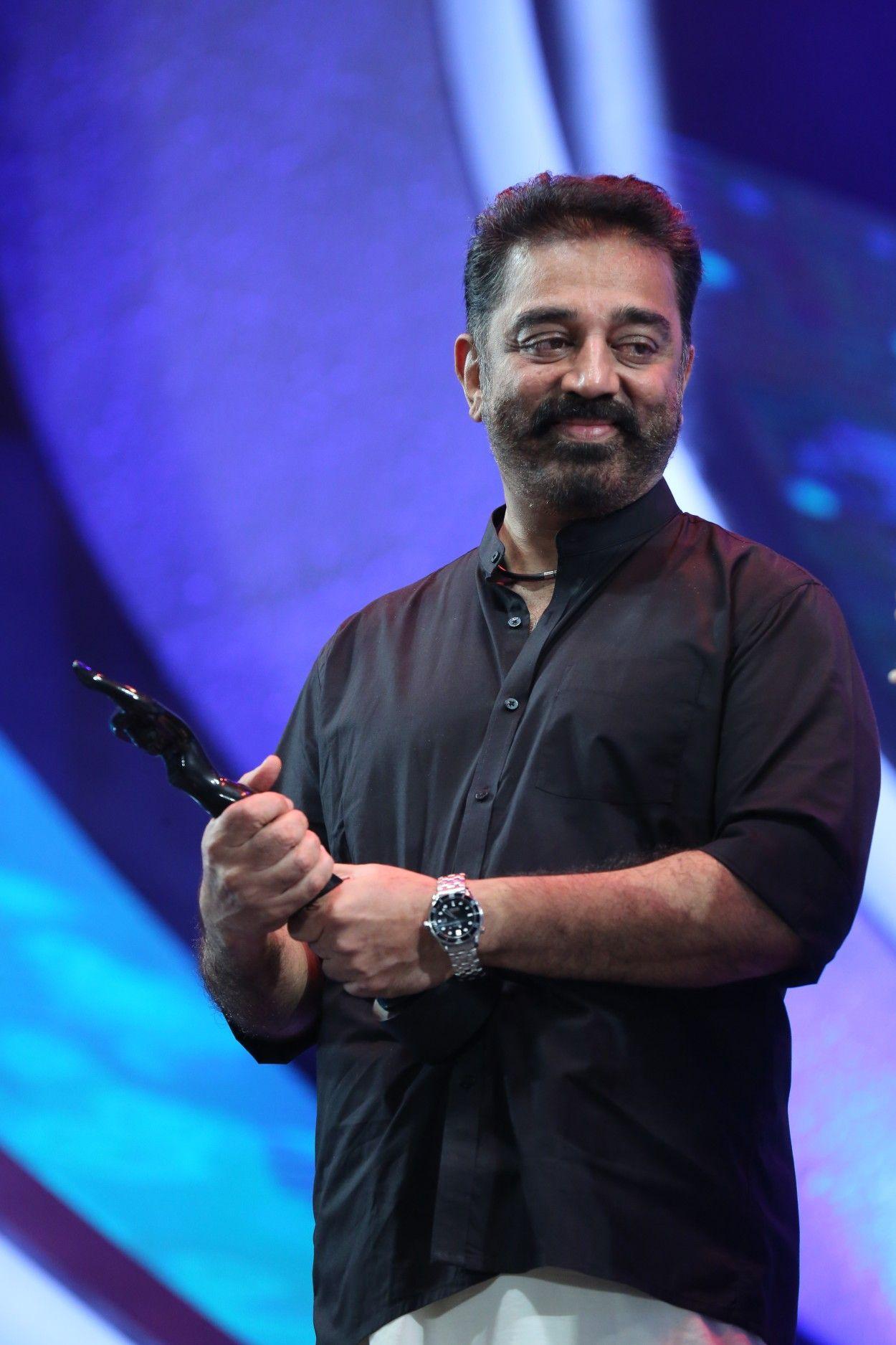 Celebs At Britannia Filmfare Awards South Pics