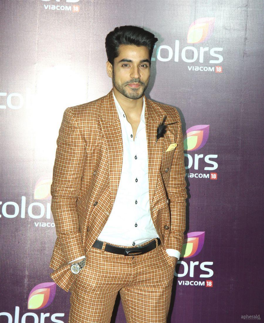 Celebs at COLORS Leadership Awards 2015