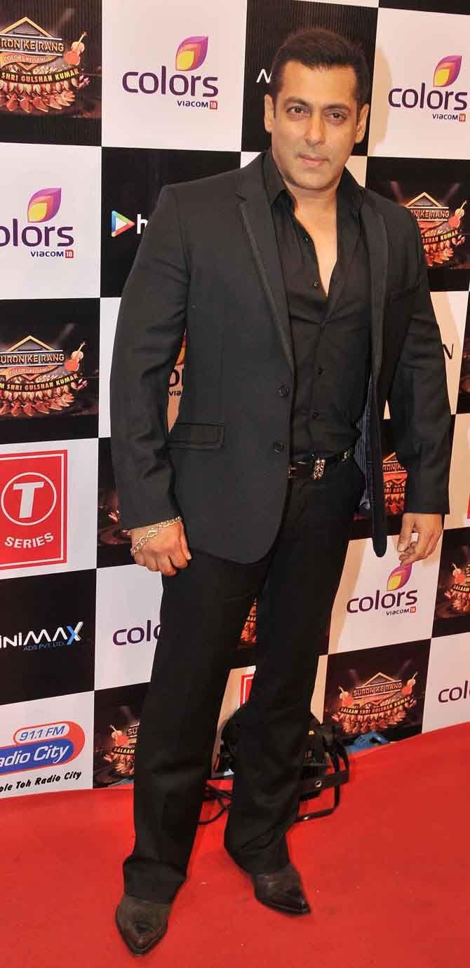 Celebs At Gulshan Kumar Tribute Concert Photos